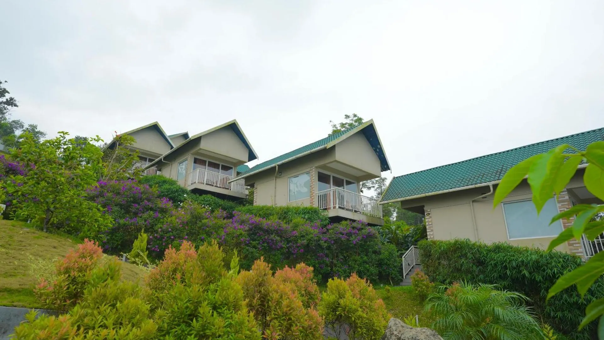 Hotel Aveda Munnar Mountains And Mist Indie