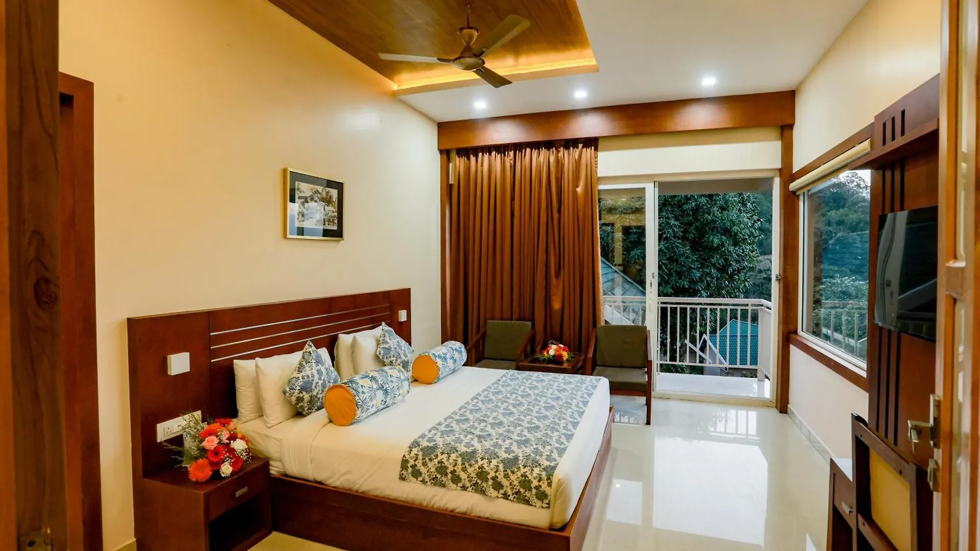 Aveda Munnar Mountains And Mist Hotel