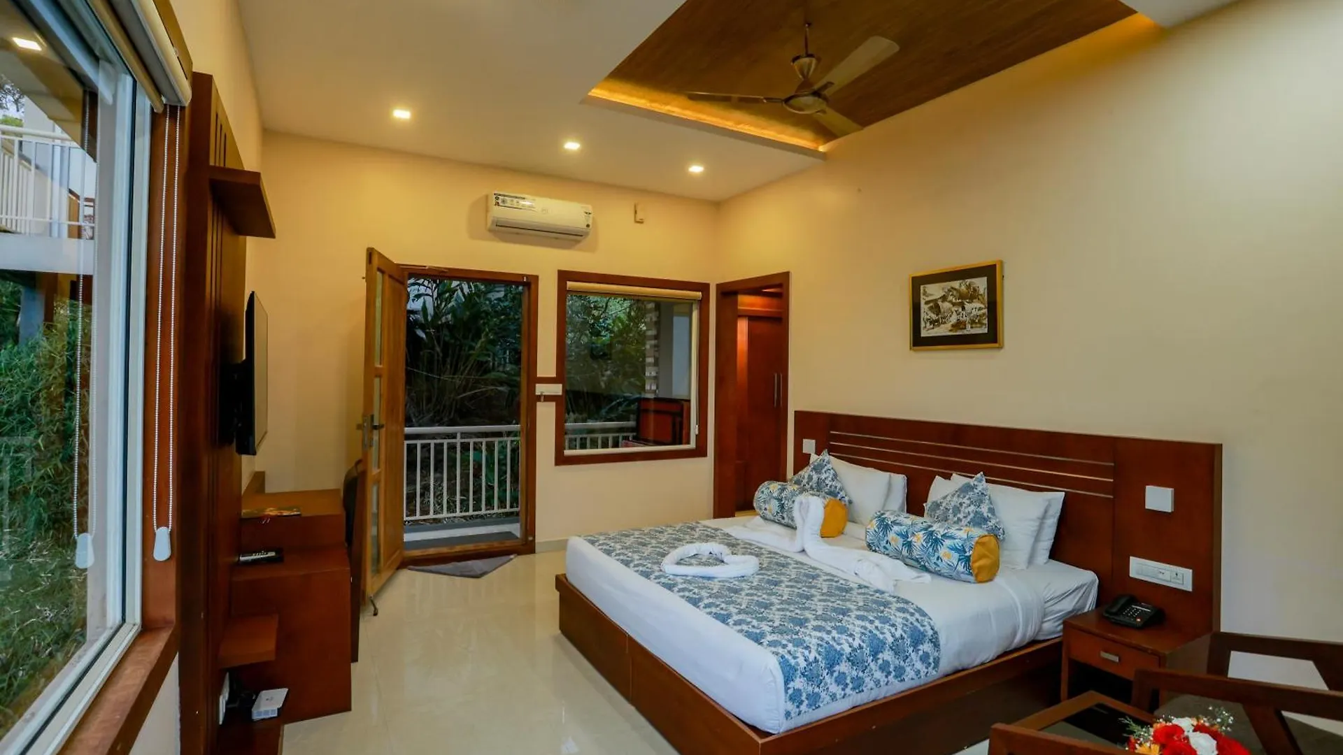 Aveda Munnar Mountains And Mist Hotel