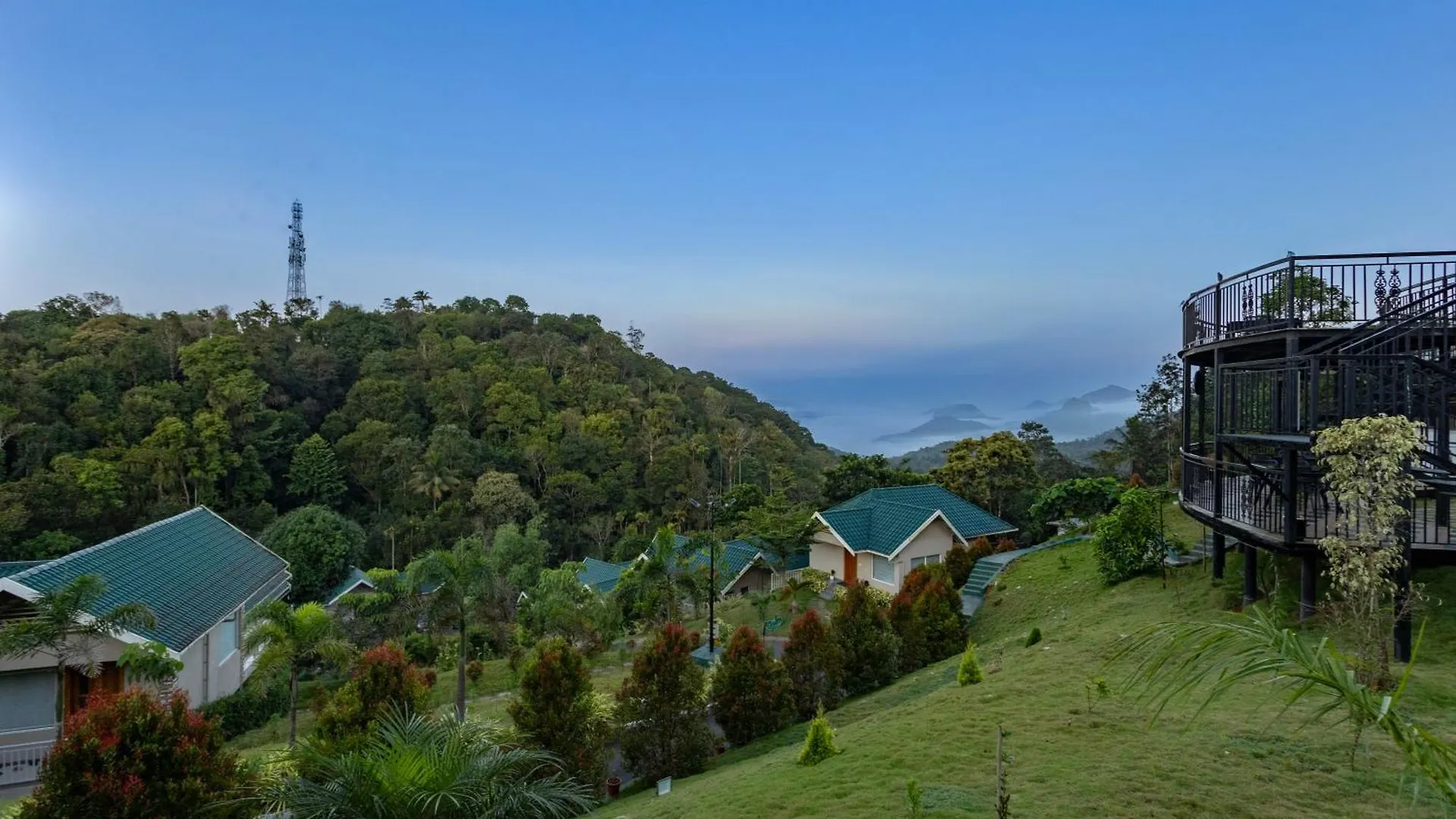 Aveda Munnar Mountains And Mist Hotel